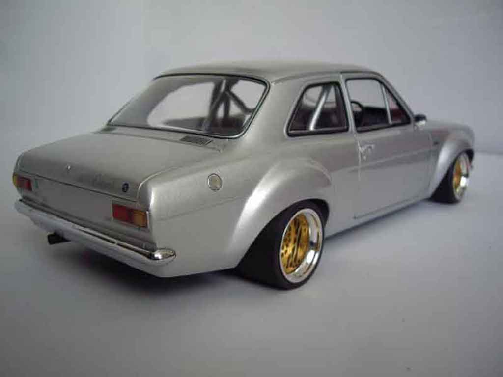 Ford RS 1600 Rally grey jantes nid dabeilles 1/18 Minichamps