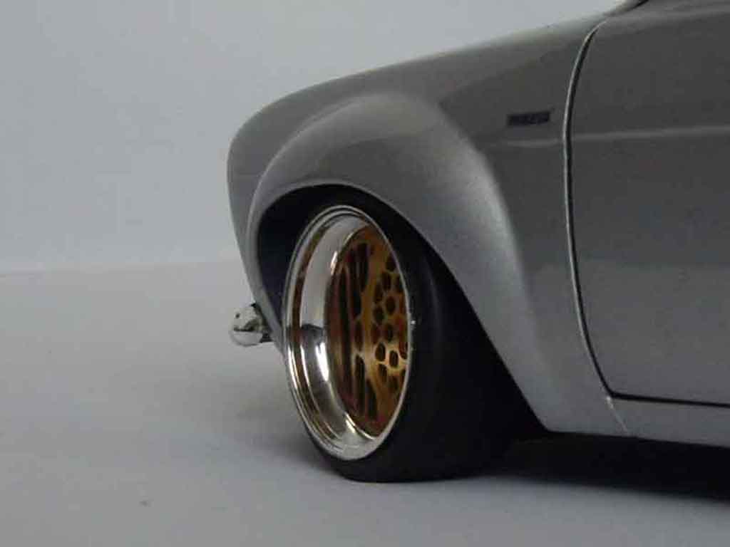 Ford RS 1600 Rally grey jantes nid dabeilles 1/18 Minichamps