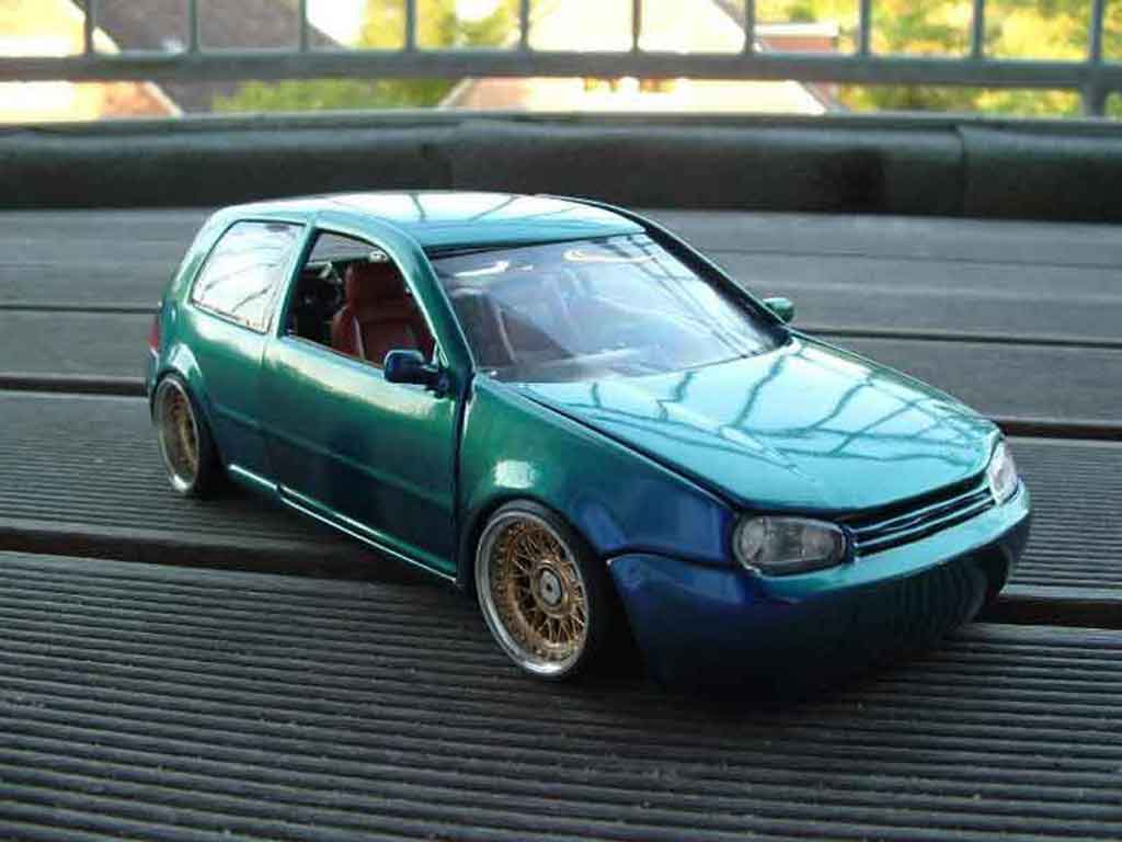 Volkswagen Golf 4 GTI 1/18 Revell 4 GTI cameleon diecast model cars