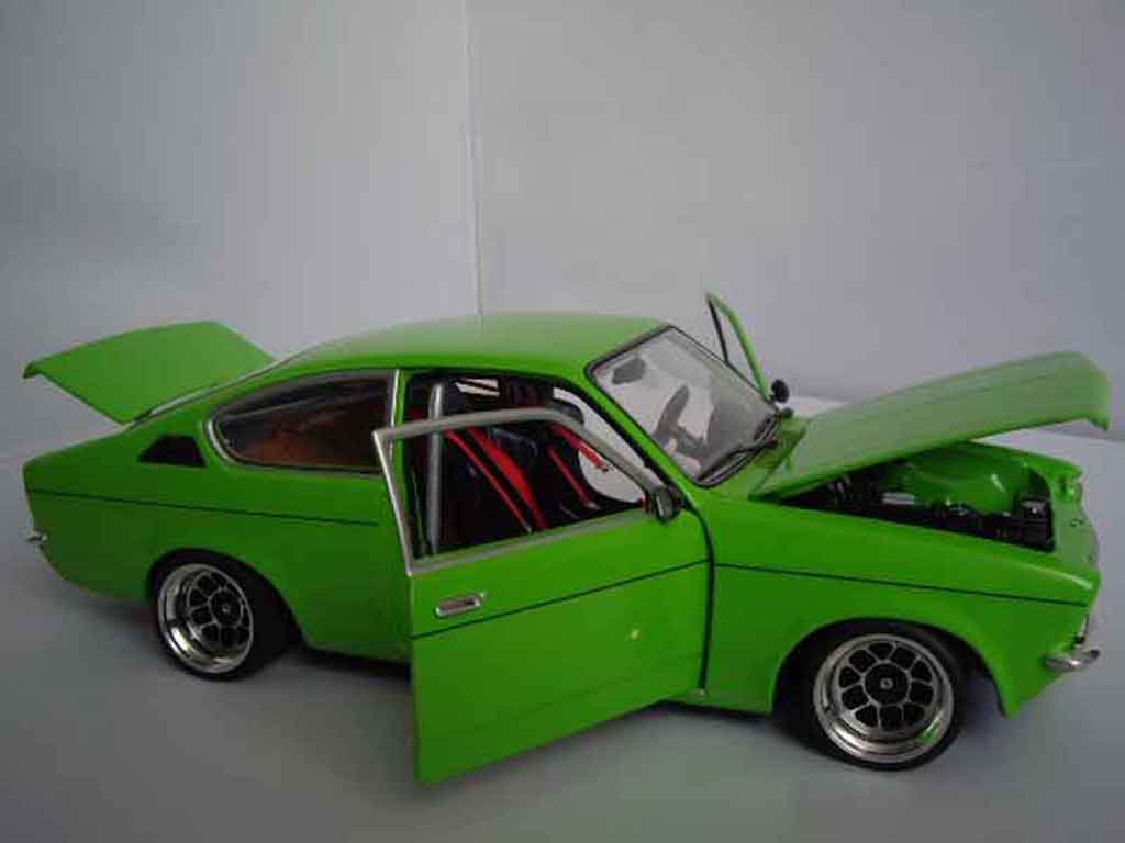Opel Kadett C coupe sr 1976 green 1/18 Minichamps