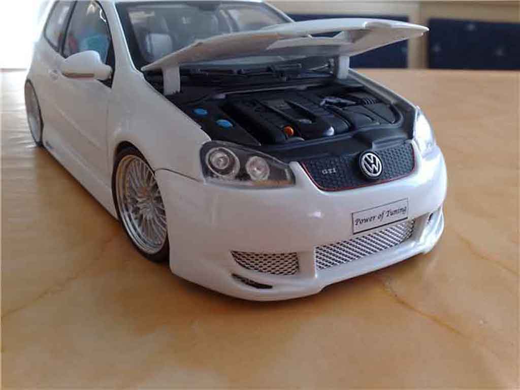 Volkswagen Golf GTI white jantes bbs 1/18 Norev