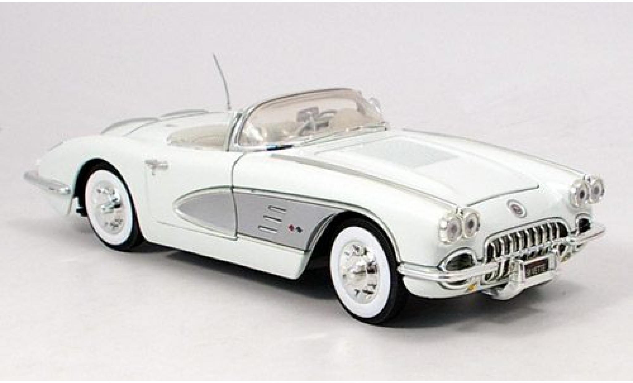 Chevrolet Corvette 1/18 Motormax white/grey 1958 diecast model cars