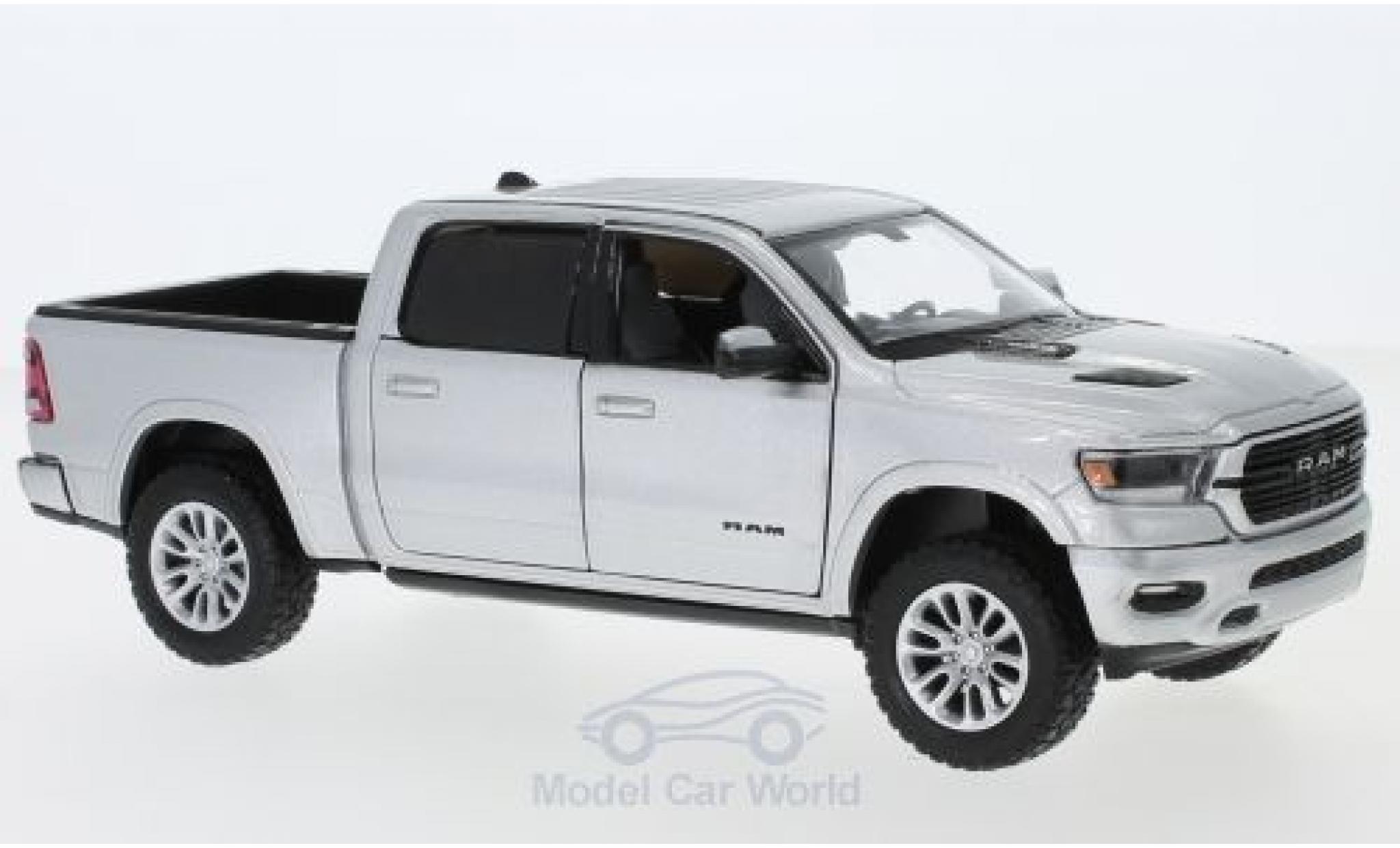 Dodge RAM 1/24 Motormax 1500 Crew Cab Laramie grey 2019 diecast model cars