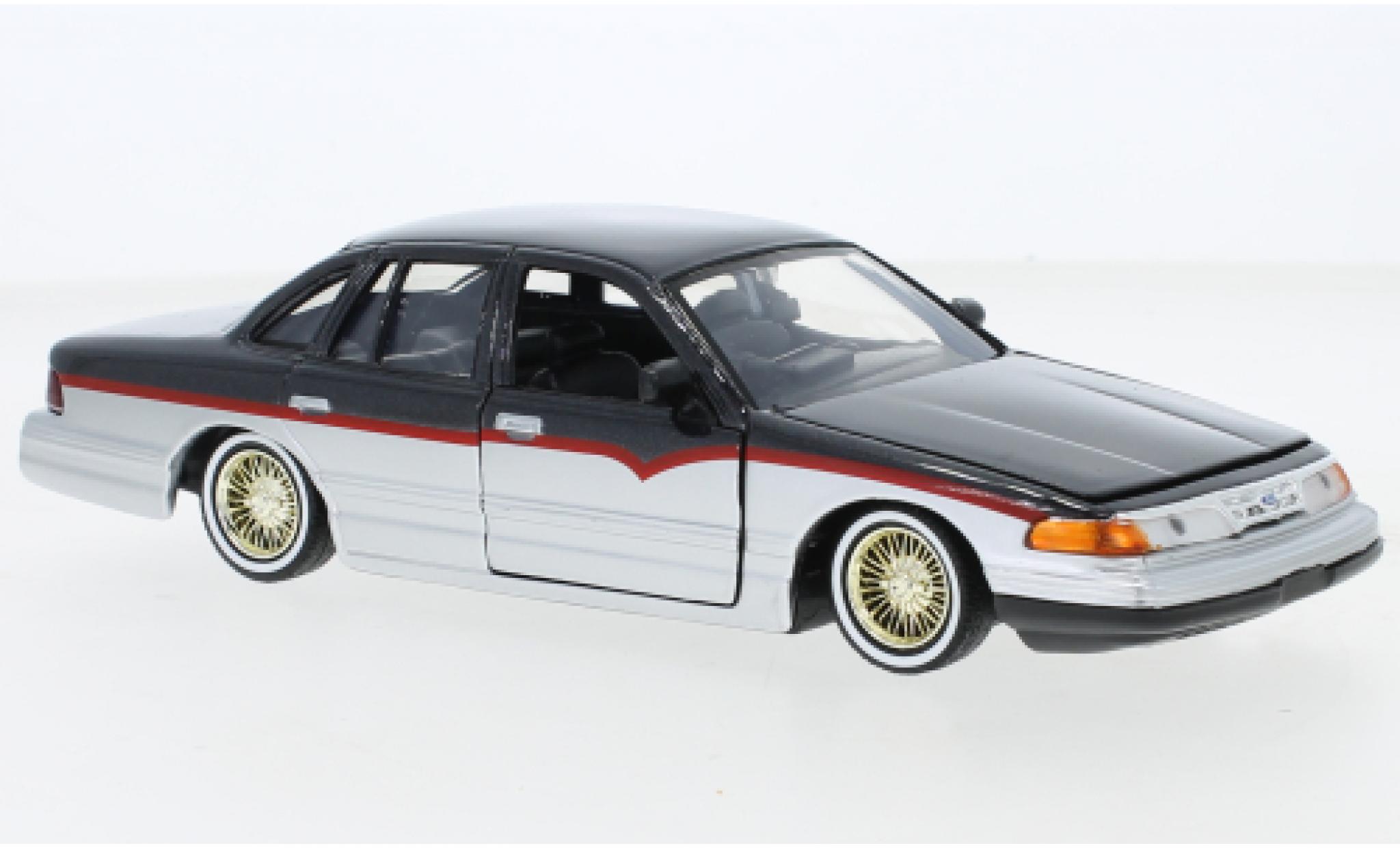 Ford Crown 1/24 Motormax Victoria metallise grey/grey 1993 diecast model cars