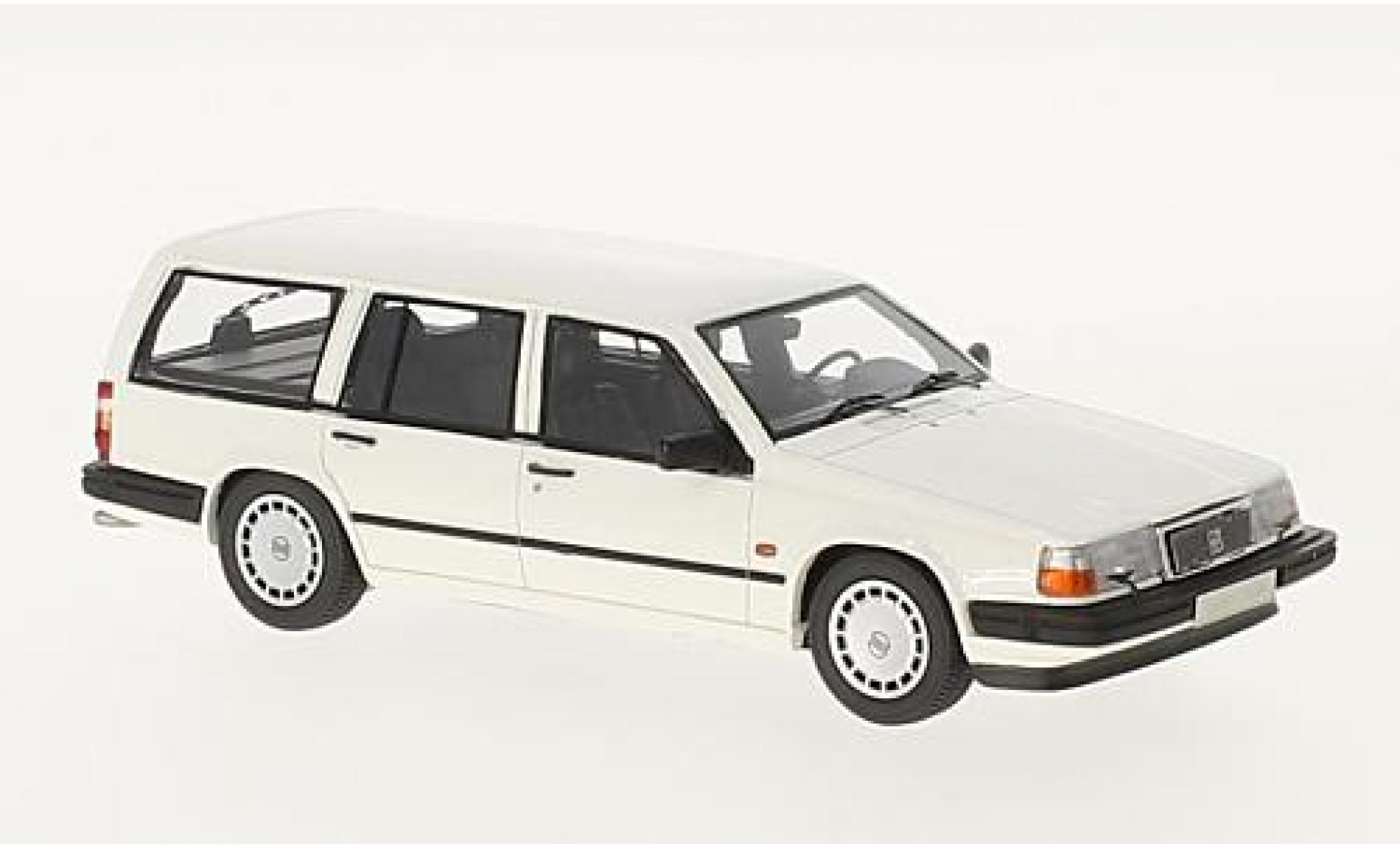 Volvo 940 1/43 Neo GL Estate white 1990 diecast model cars
