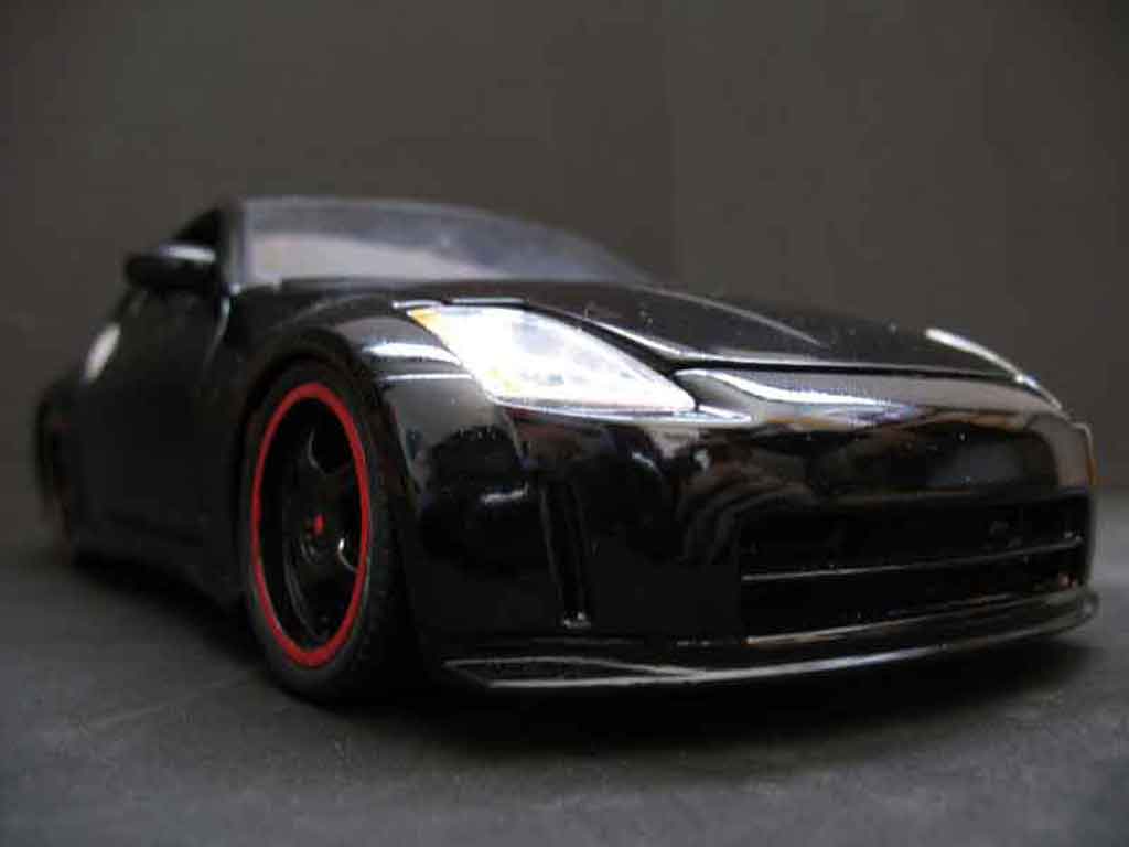 Nissan 350Z 1/18 Maisto coupe preparation tuning black jantes blacks diecast model cars