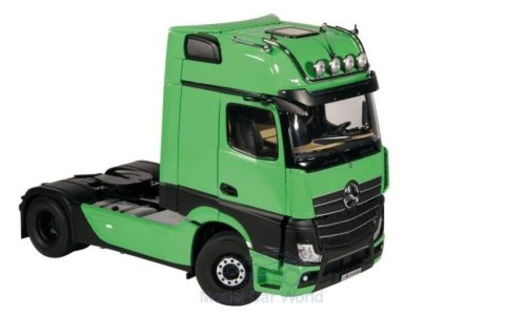 Mercedes Actros 1/18 NZG GigaSpace 4X2 green/black 2018 diecast model cars