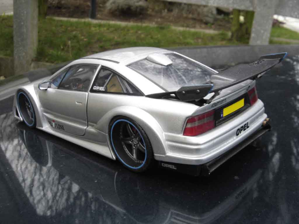 Opel Calibra DTM street 1/18 Ut Models