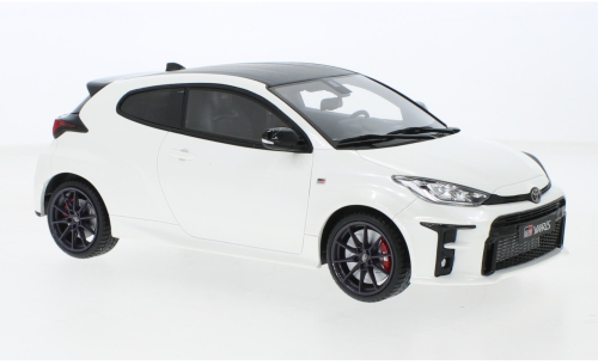 Toyota Yaris 1/18 Ottomobile GR metallise white 2021 diecast model cars
