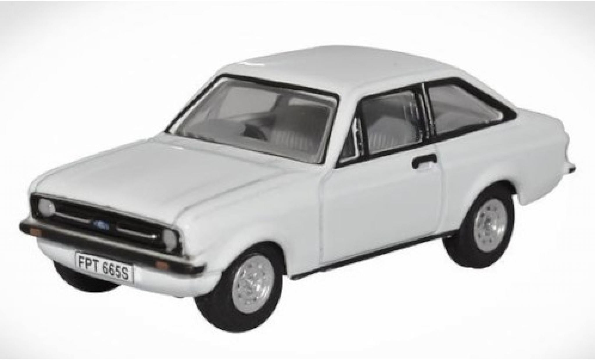 Ford Escort 1/76 Oxford MkII white RHD diecast model cars