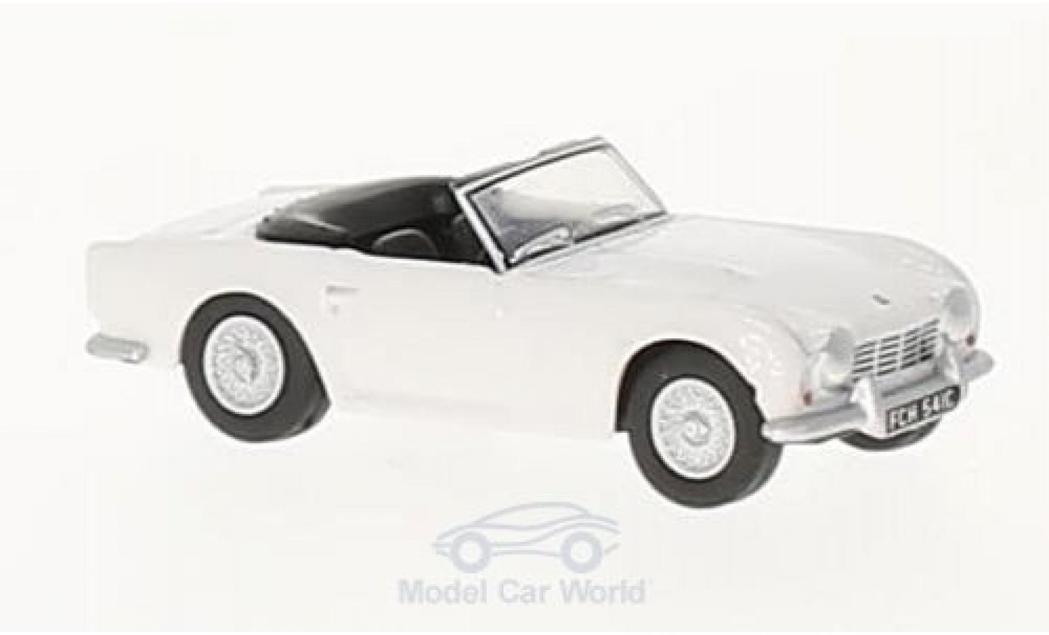 Triumph TR4 1/76 Oxford white diecast model cars