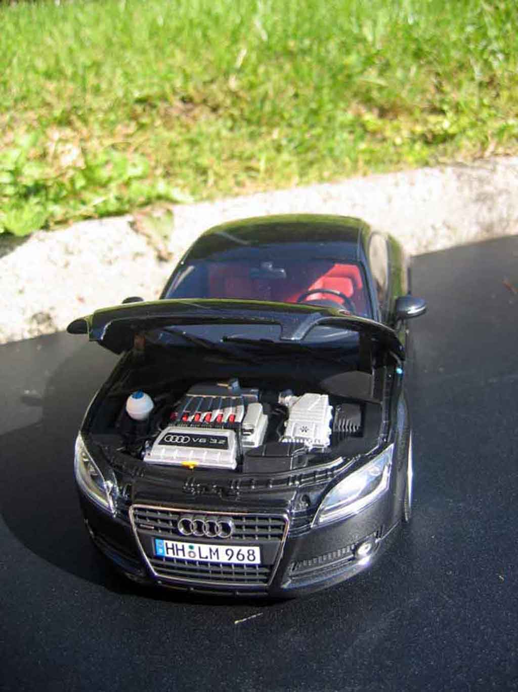 Audi TT rs coupe quattro 3.2 jantes porsche 1/18 Minichamps