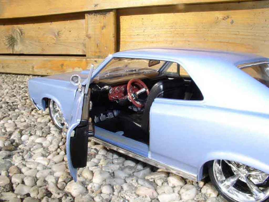 Pontiac GTO 1966 blue ciel 1/18 Welly
