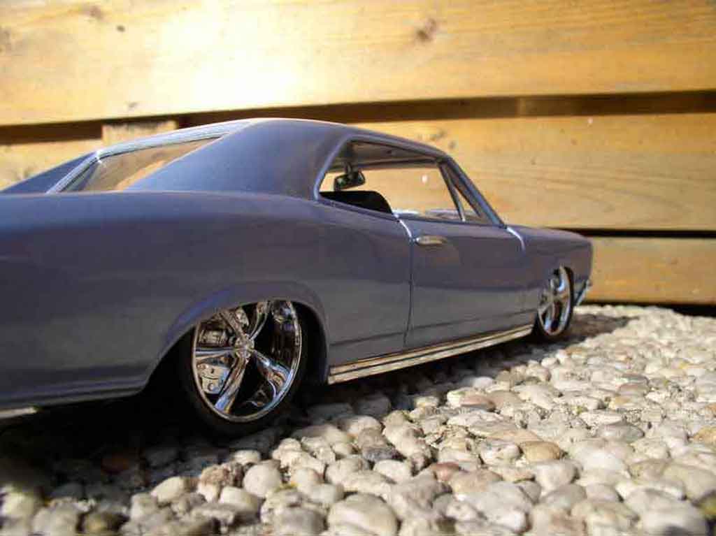 Pontiac GTO 1966 blue ciel 1/18 Welly