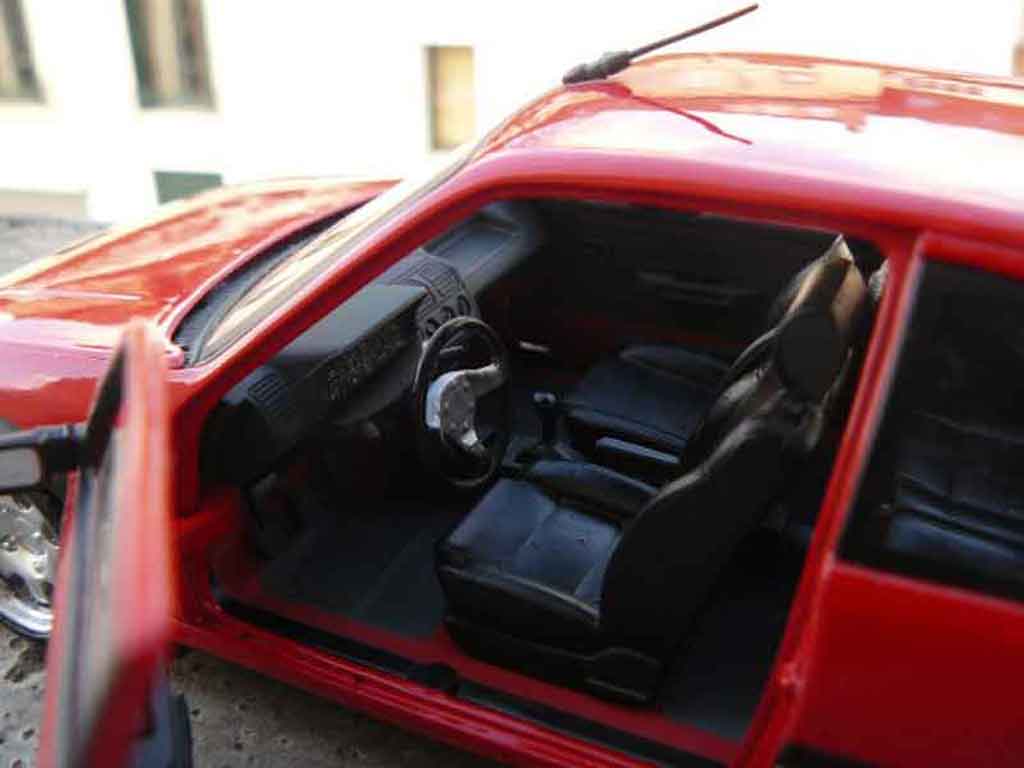 Peugeot 205 GTI 1.9 Rouge Vallelunga red vallelunga jantes pts 1/18 Solido