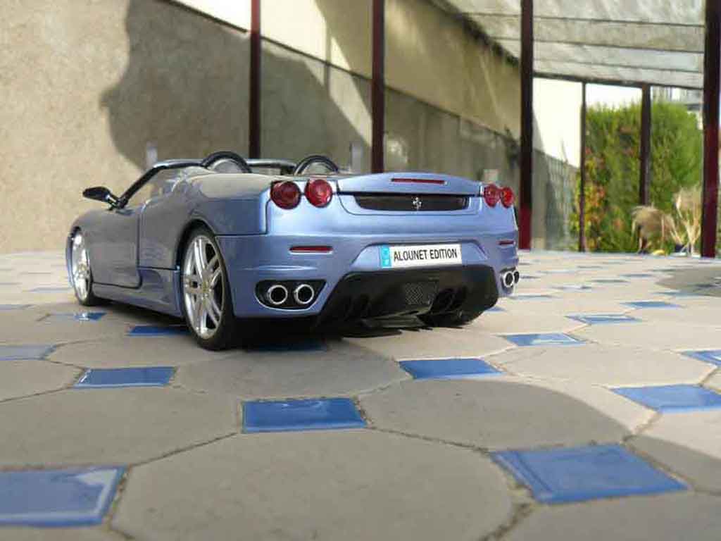 Ferrari F430 spider blue metallized 1/18 Hot Wheels
