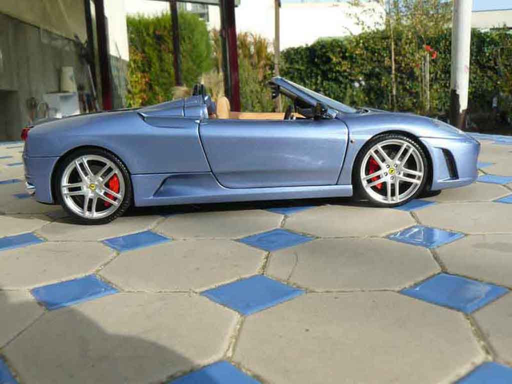 Ferrari F430 spider blue metallized 1/18 Hot Wheels
