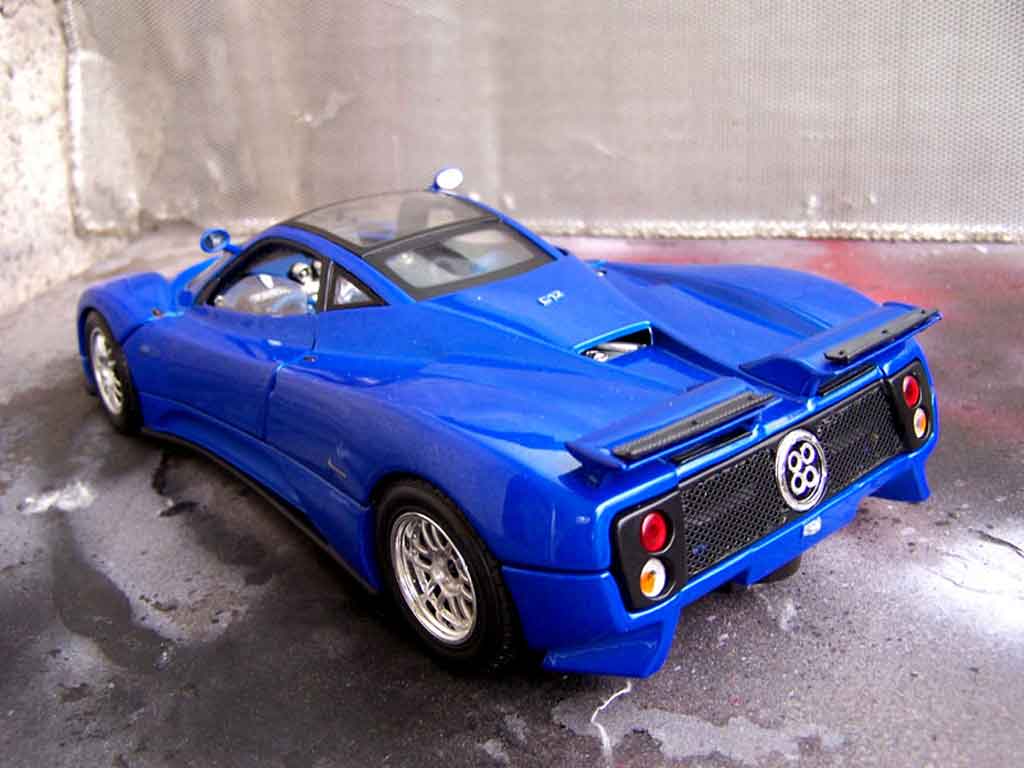 Pagani Zonda C12 blue 1/18 Motormax