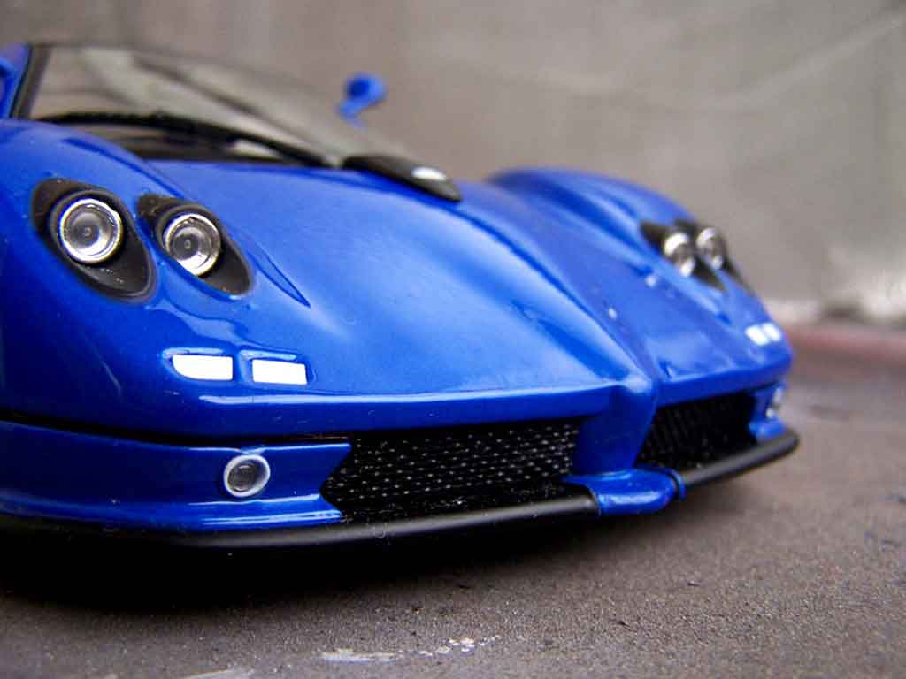 Pagani Zonda C12 1/18 Motormax C12 blue diecast model cars