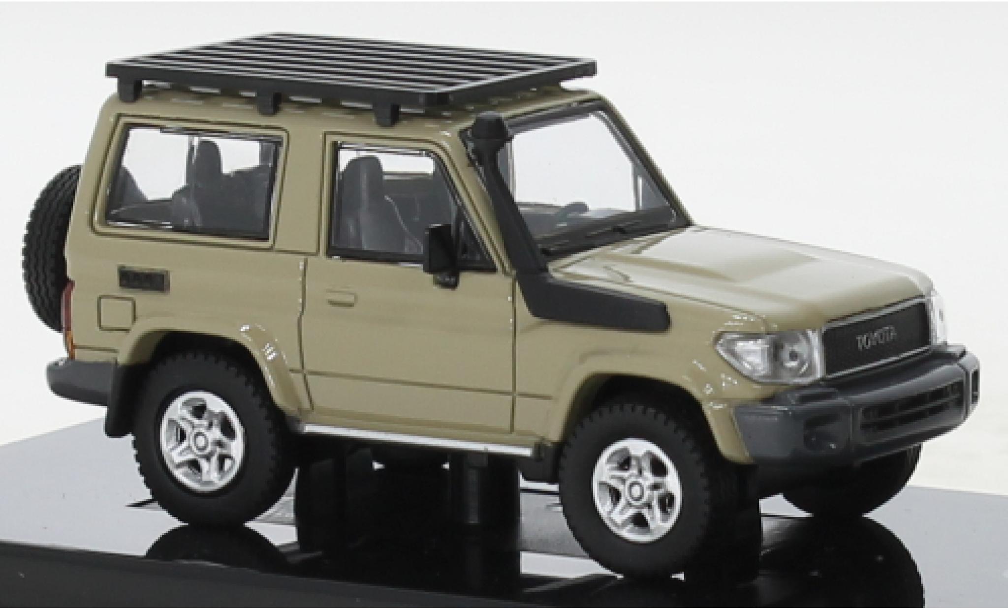 Toyota Land Cruiser 1/64 Para64 71 SWB beige 2014 diecast model cars