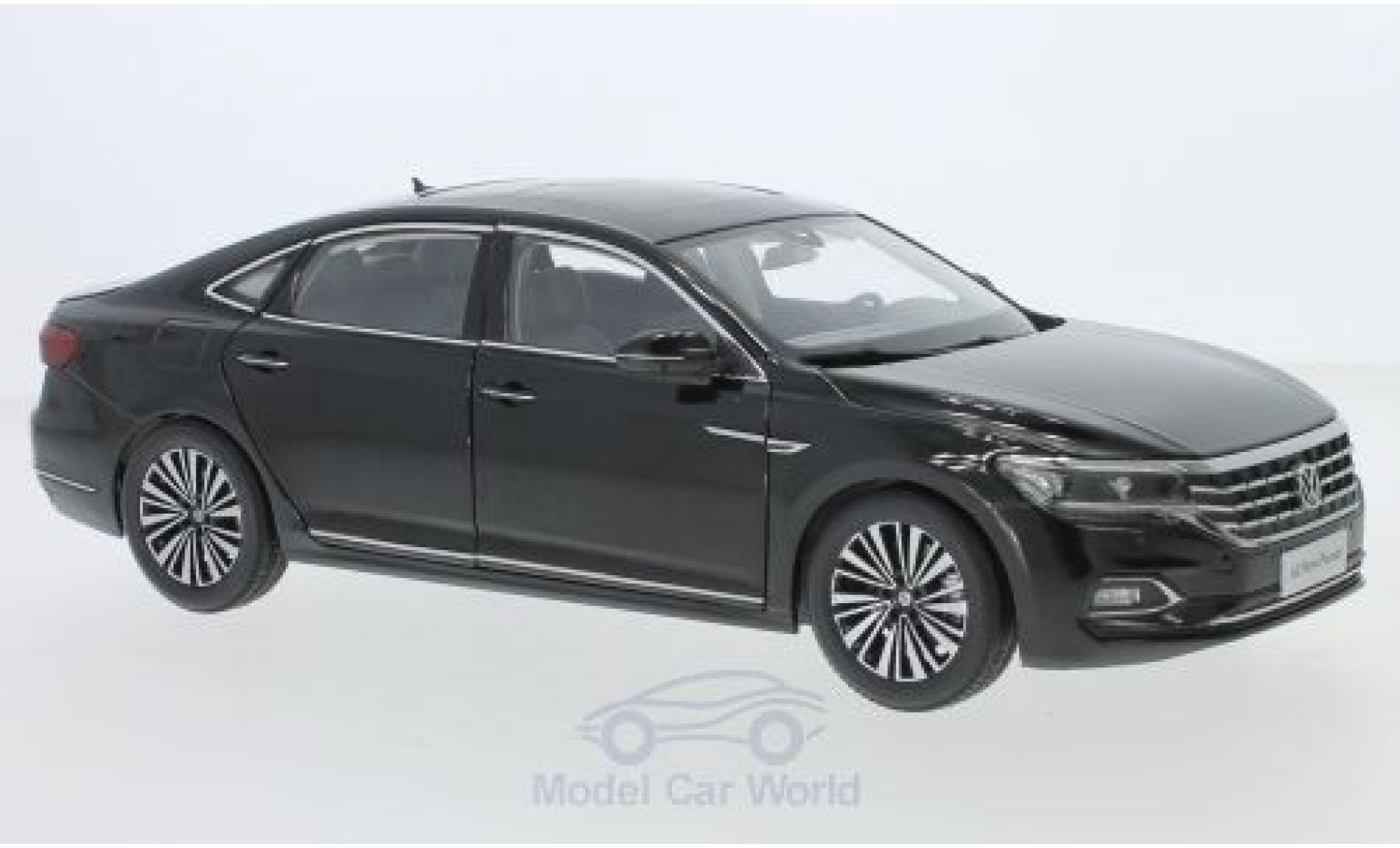 Volkswagen Passat 1/18 Paudi black 2019 diecast model cars