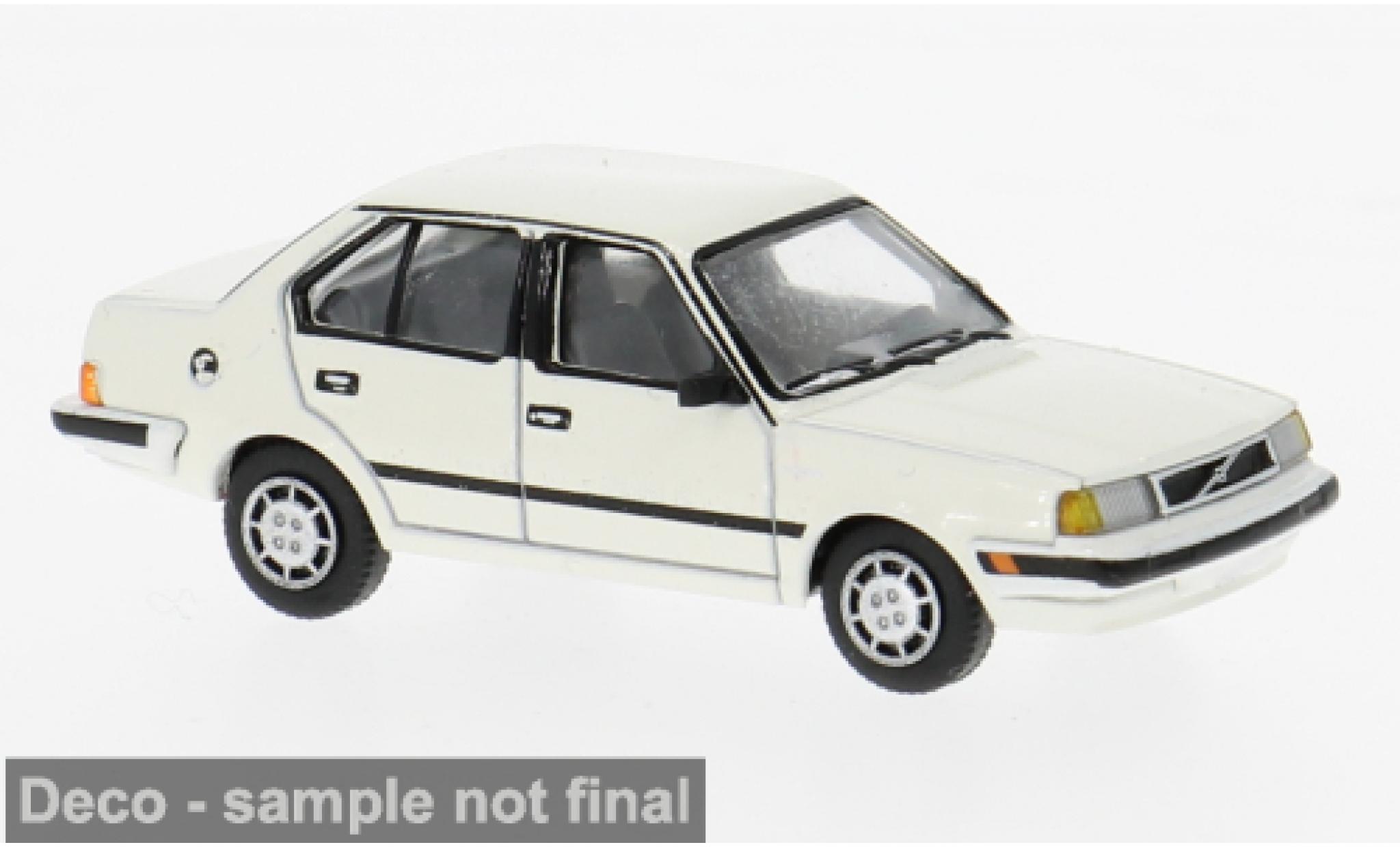 Volvo 360 1/87 PCX87 white 1985 1:87 diecast model cars
