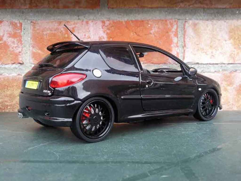 Peugeot 206 RC jantes blacks et vitres teintees 1/18 Norev