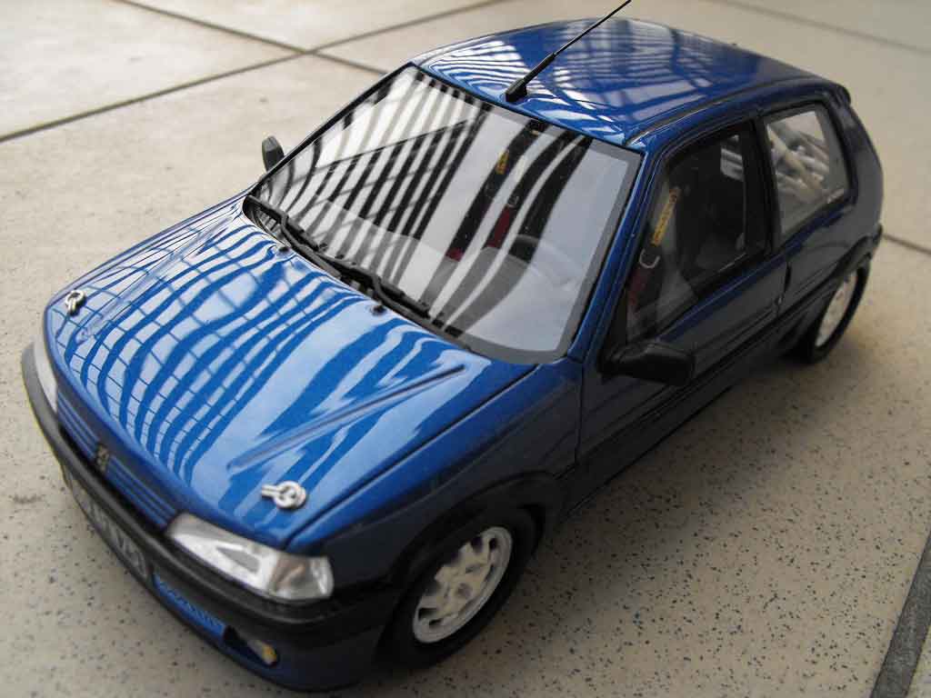 Peugeot 106 XSI phase 1 blue jantes 205 gti 1993 1/18 Ottomobile