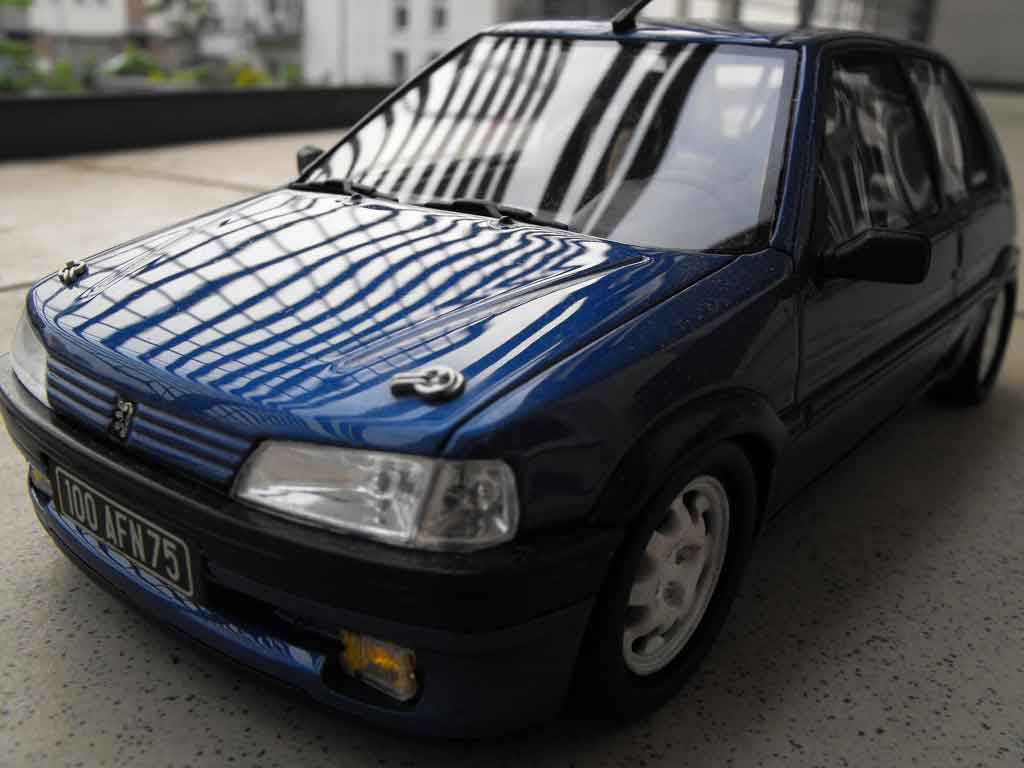 Peugeot 106 XSI phase 1 blue jantes 205 gti 1993 1/18 Ottomobile