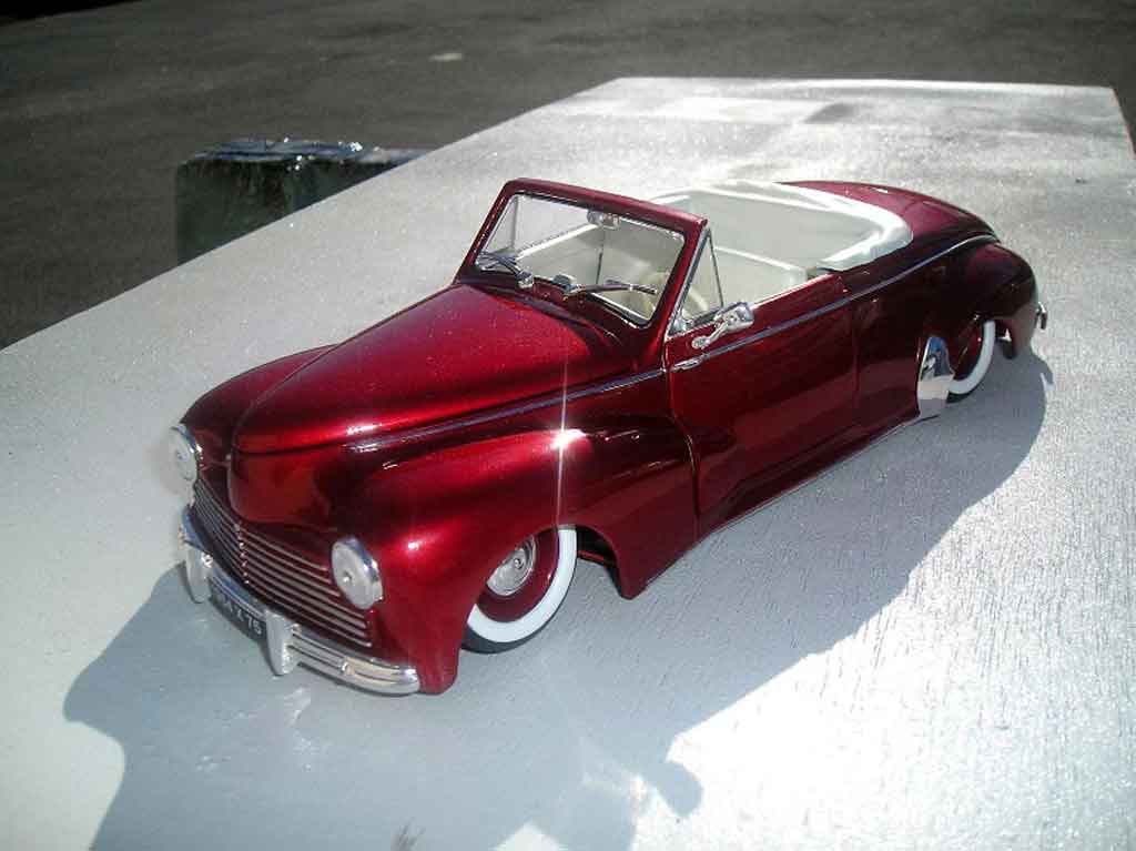 Peugeot 203 cabriolet 1954 old shcool 1/18 Solido