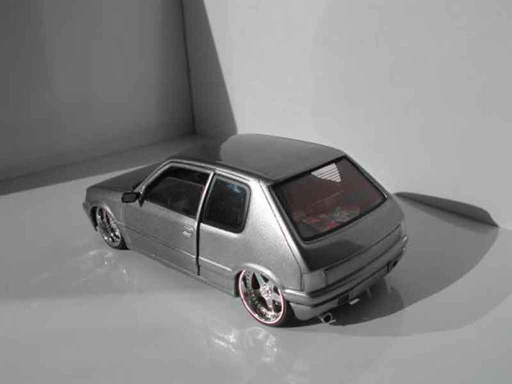 Peugeot 205 GTI grey metallisee jantes racing hart 17 pouces 1/18 Solido