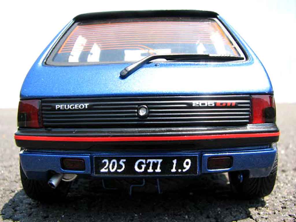 Peugeot 205 GTI 1.9 Bleu Miami blue miami 1/18 Solido