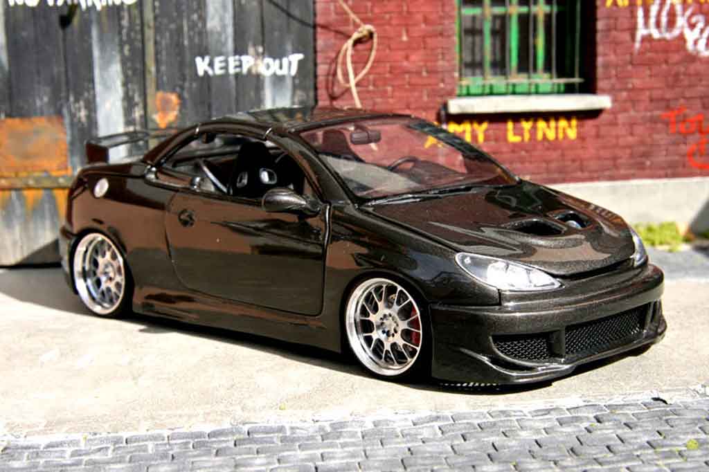 Peugeot 206 CC 1/18 Solido CC carbon covered diecast model cars