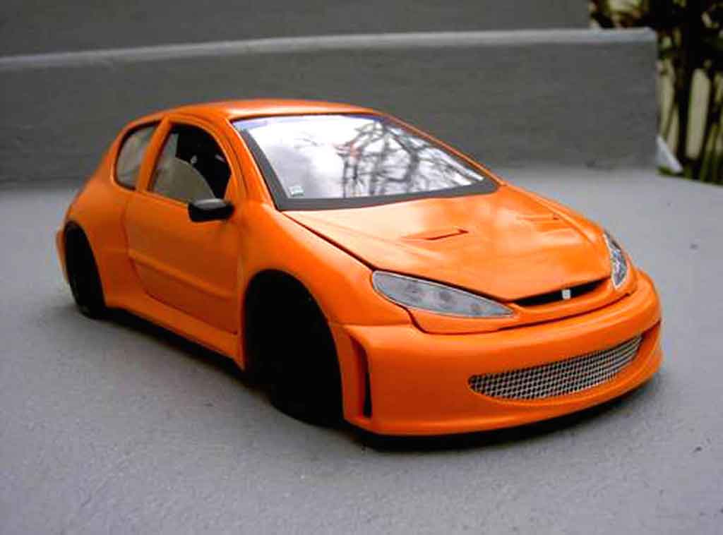 Peugeot 206 WRC street racing orange 1/18 Solido