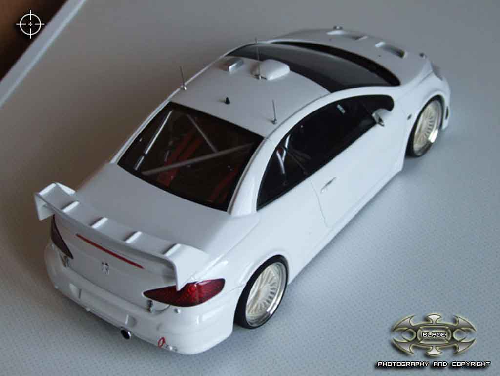 Peugeot 307 WRC plain body white jantes bbs 1/18 Autoart