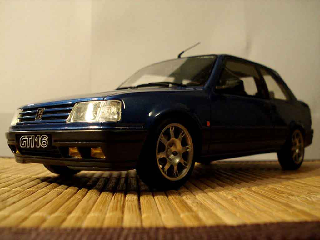Peugeot 309 GTI 16 S blue jantes pts 1/18 Ottomobile