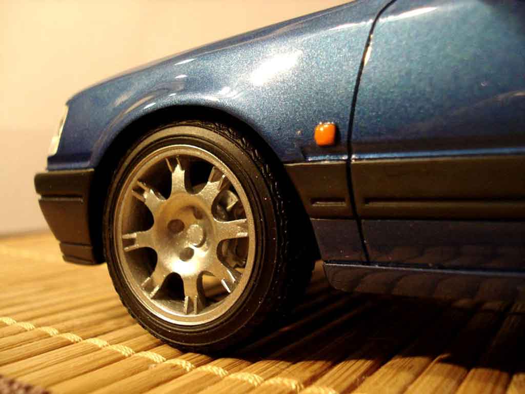 Peugeot 309 GTI 16 S blue jantes pts 1/18 Ottomobile