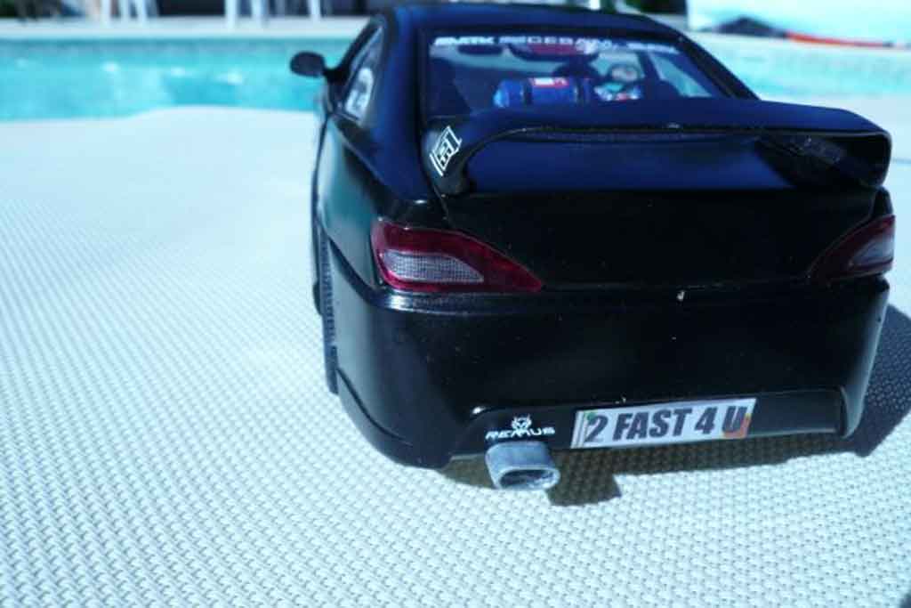 Peugeot 406 Base black jantes 17 pouces sono subwoofer 1/18 Gate