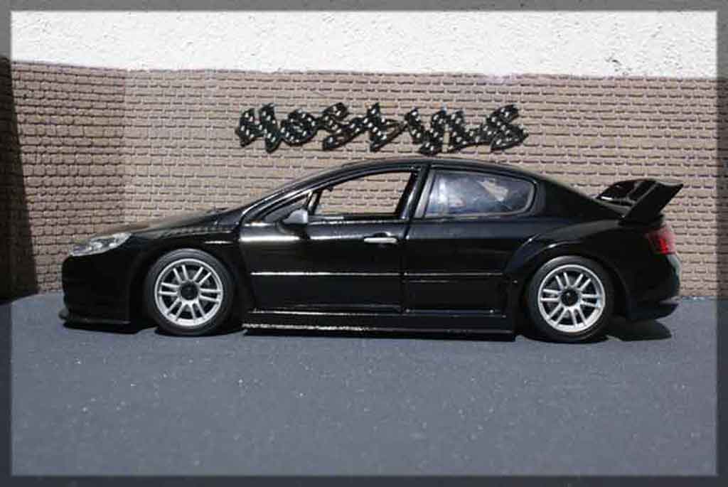 Peugeot 407 Silhouette plain body noir 1/18 Motormax