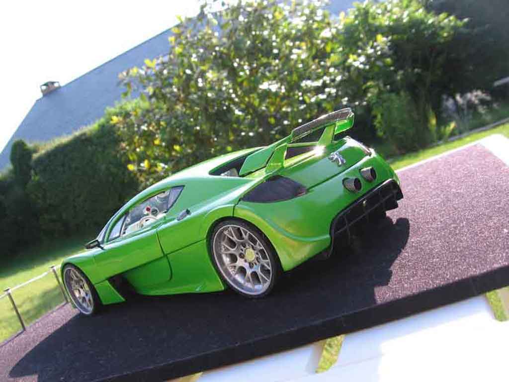 Peugeot RC Concept car tuning 1/18 Solido