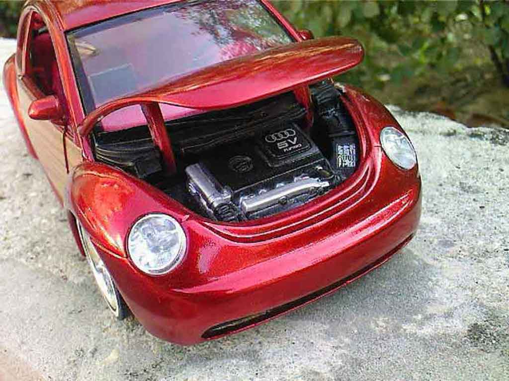 Volkswagen New Beetle Base low rider 1/18 Burago