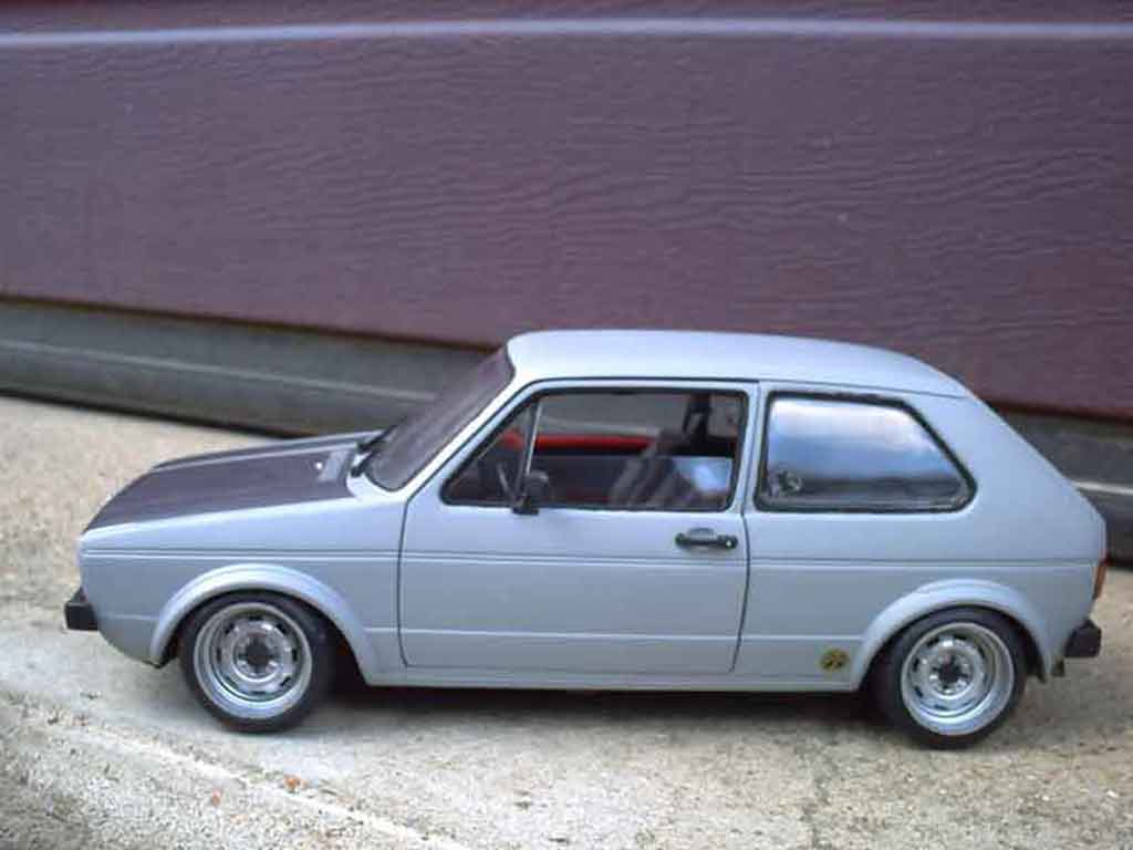 Volkswagen Golf GTI jantes toles bords larges capot poli 1/18 Solido