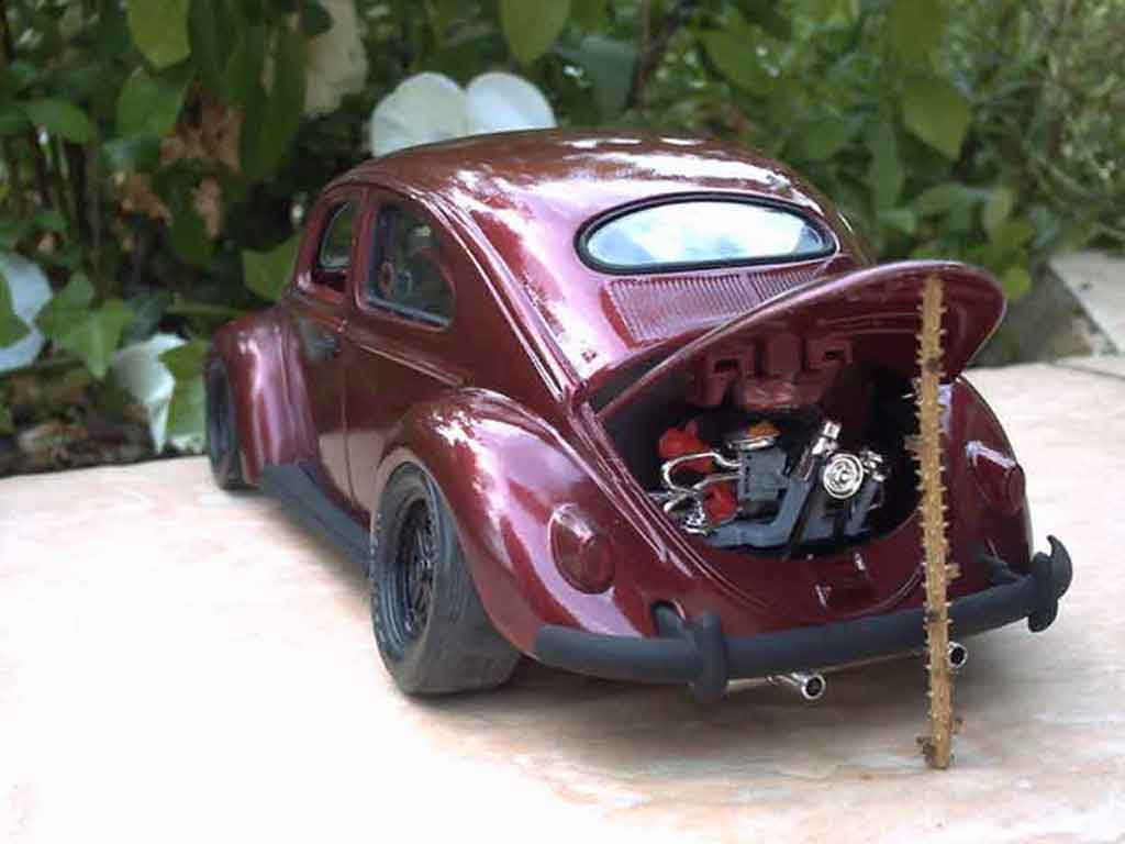 Volkswagen Kafer Base cox jantes fuchs 1/18 Burago