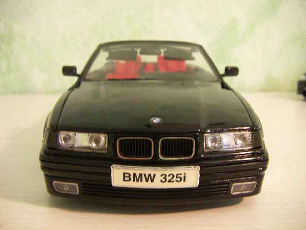 Bmw 325 Cabriolet E36 black jantes 18 pouces 1/18 Maisto