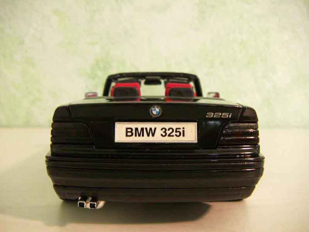 Bmw 325 Cabriolet E36 black jantes 18 pouces 1/18 Maisto