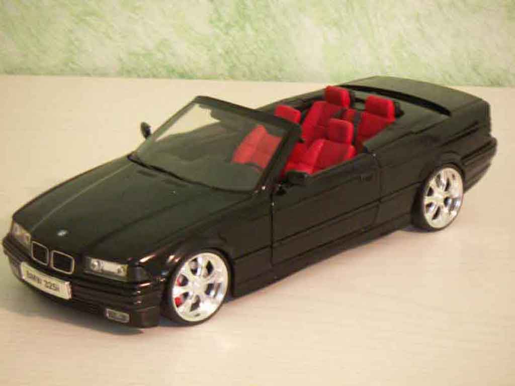 Bmw 325 Cabriolet E36 black jantes 18 pouces 1/18 Maisto