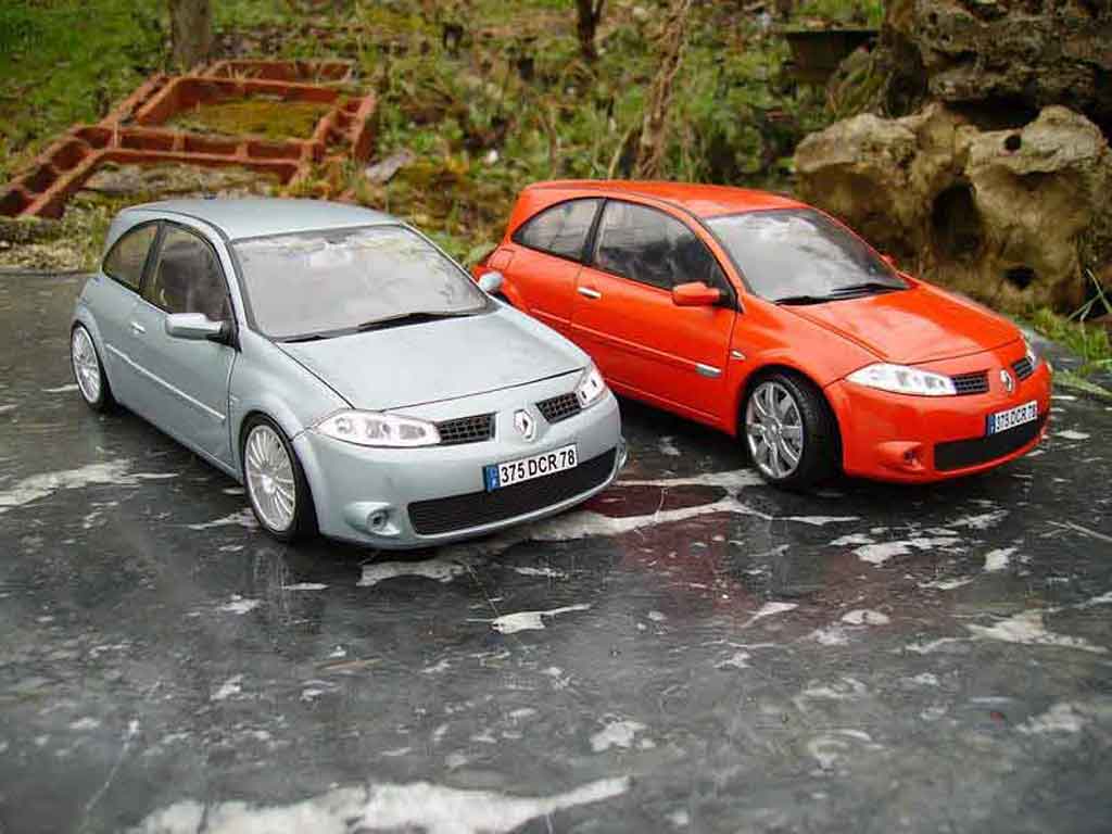 Renault Megane Sport rs grey 1/18 Burago