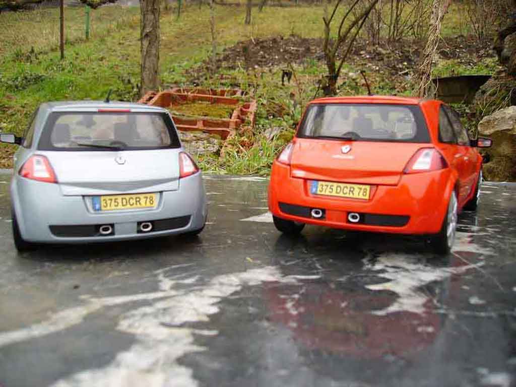 Renault Megane Sport rs grey 1/18 Burago