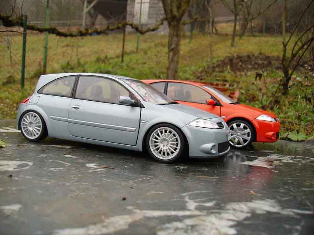 Renault Megane Sport rs grey 1/18 Burago