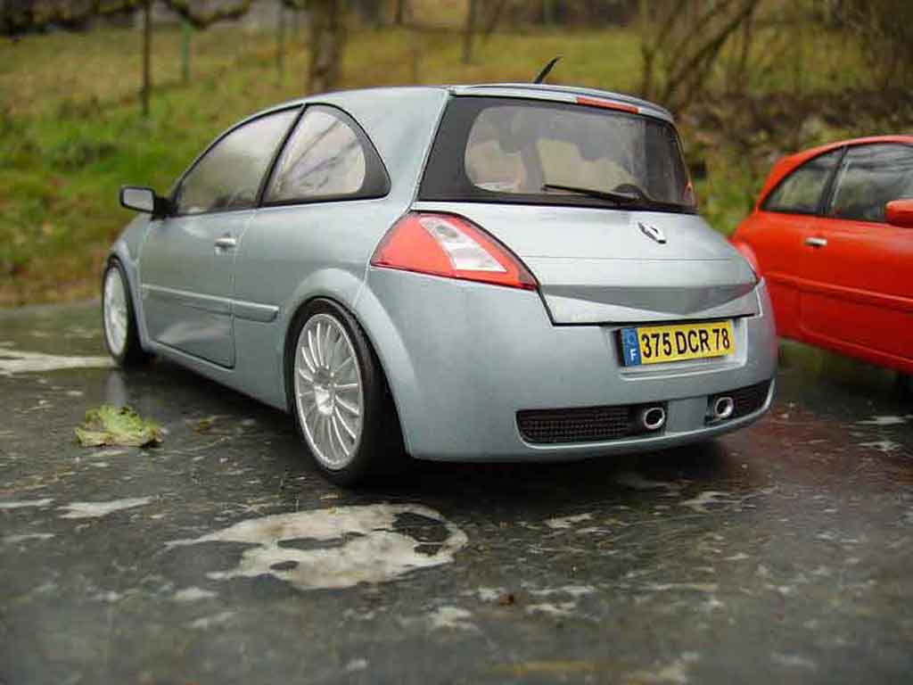 Renault Megane Sport rs grey 1/18 Burago